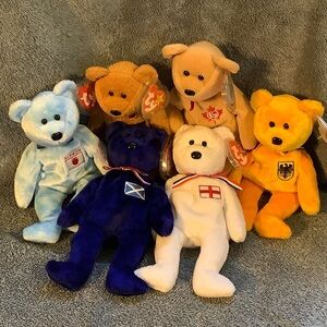 Ty Beanie Babies International Bears Bunch